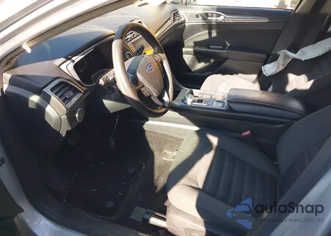 2017 Ford Fusion Se z USA, uszkodzony, nr VIN 3FA6P0HD2HR245106